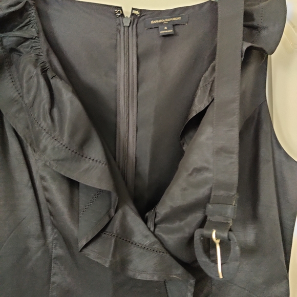 V-neck Ruffle Dress - Picture 2 of 3